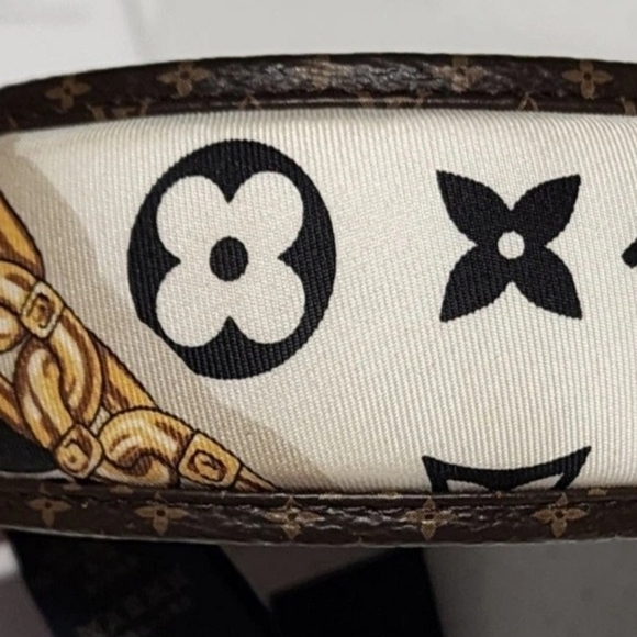 Louis Vuitton Accessories - Louis Vuitton NWT "Be Mindful" Blanc Silk Head Band Discontinued